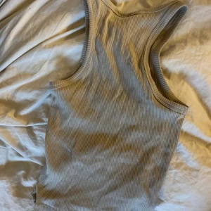 Beige Linne Shein - Beige linne från shein. Jätteskön och superfin.