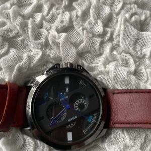 Klocka inget batteri - Klocka utan batteri