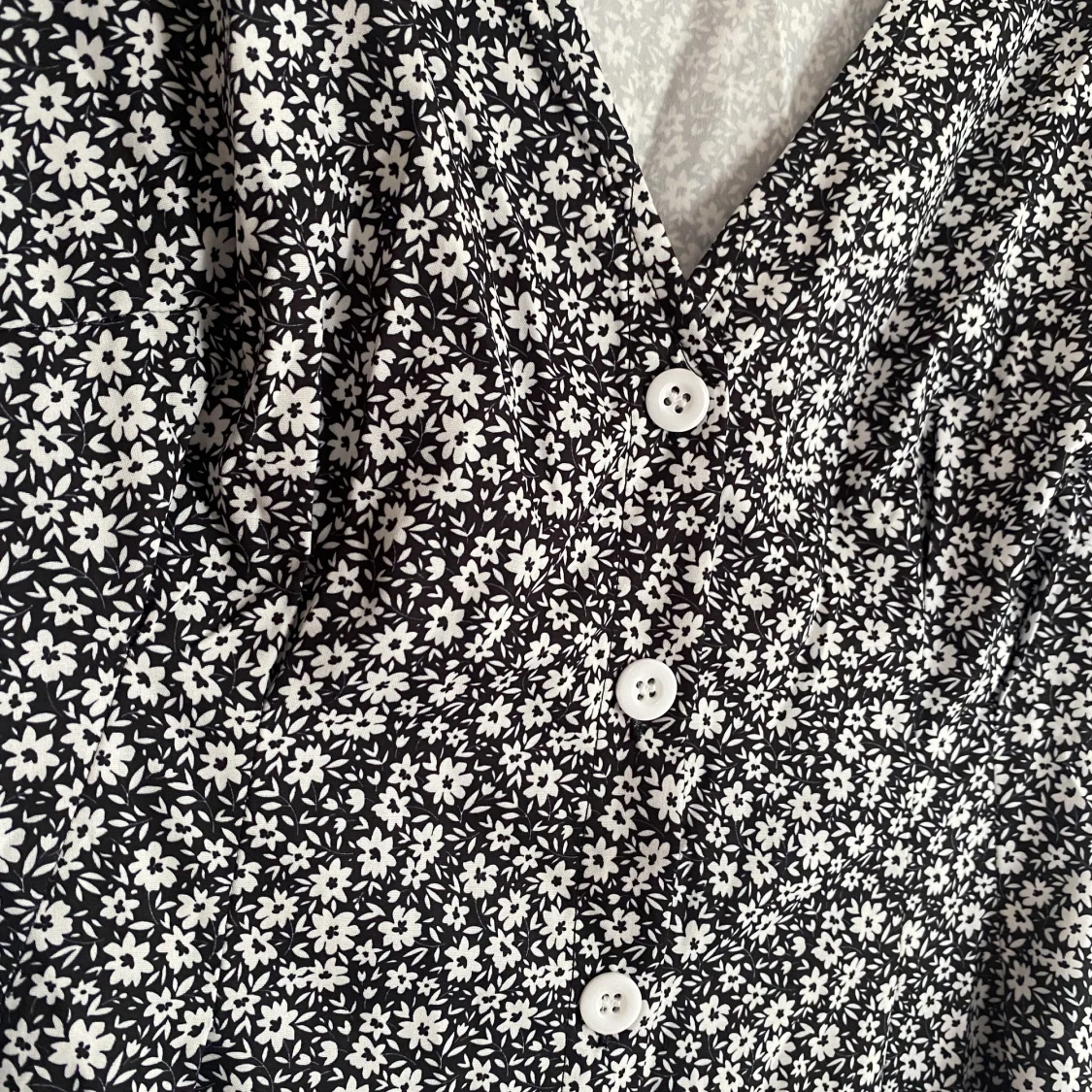 Oanvänd klänning  - 91