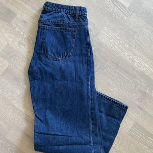 Lågmidjade wide - Vida jeans lågmidjade tyvärr för stora för mig aldrig använda🌸