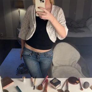 Bolero - Stickad bolero som inte kommer till användning ❤️ finns inga defekter, kan såklart gå ner i pris 