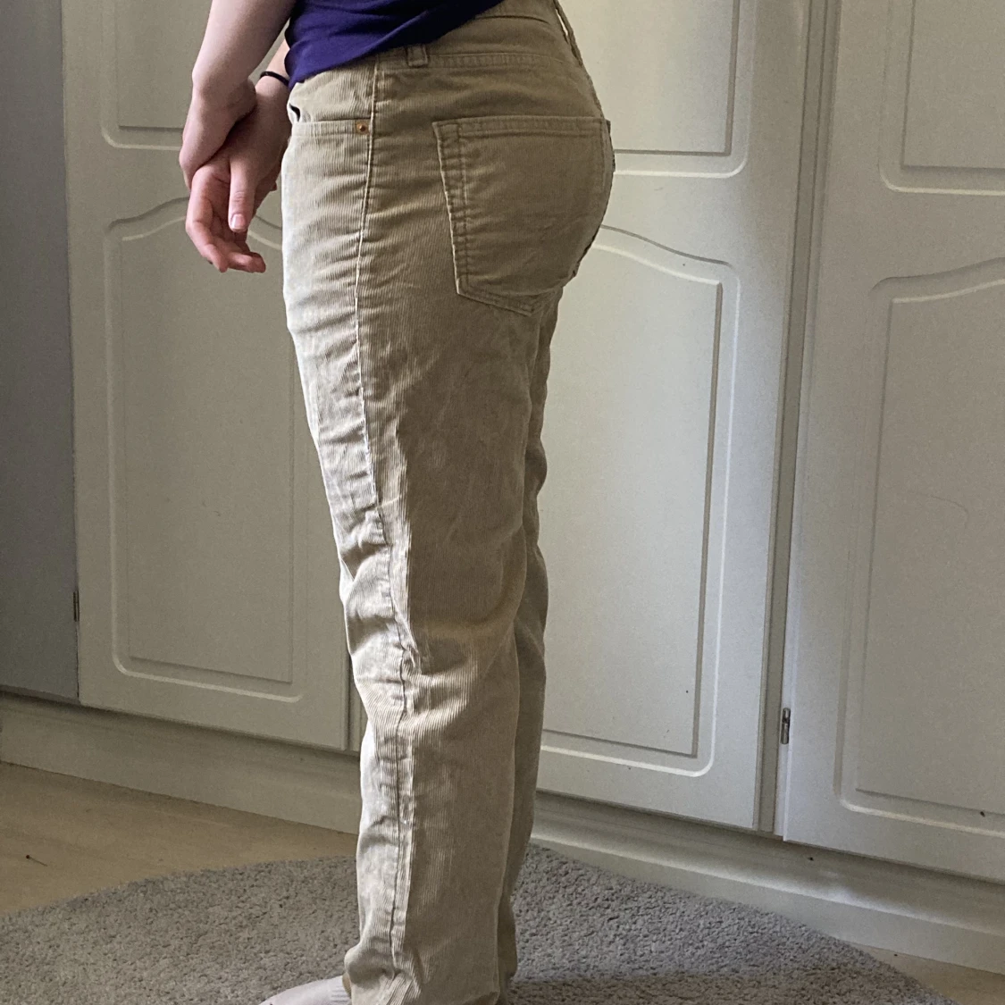 Levi’s lågmidjade manchesterbyxor  - 90