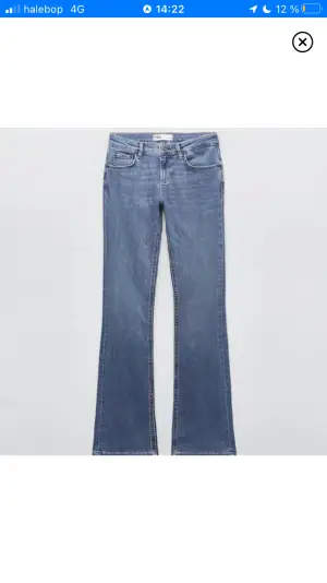 Säljer nu mina jeans eftersom dem är för stora för mig tyvärr. Sanna till storleken och är riktigt snygga på!😊