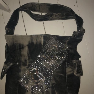 Väska  - Skitsnygg väska i bra skick ❤️