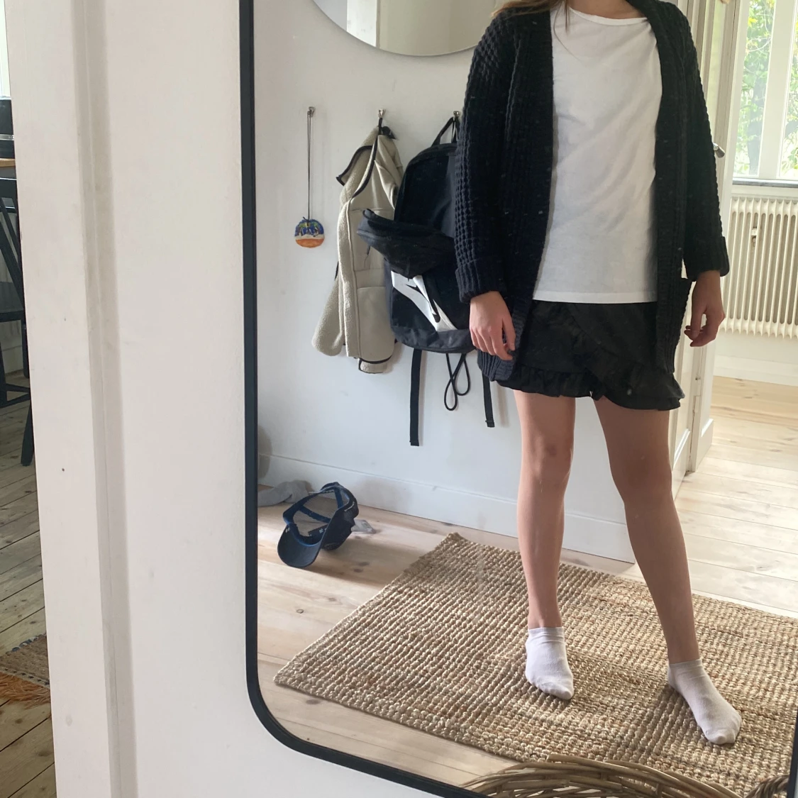 Svart stickad tröja för barn 