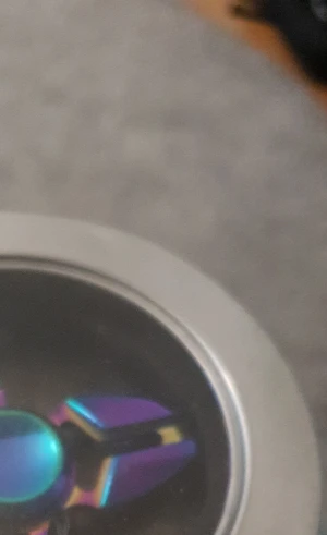 Fidgetspinner  - Rolig och man har alltid något att göra med den! Kontakta vid frågor, pris, intresse och frakt 👍