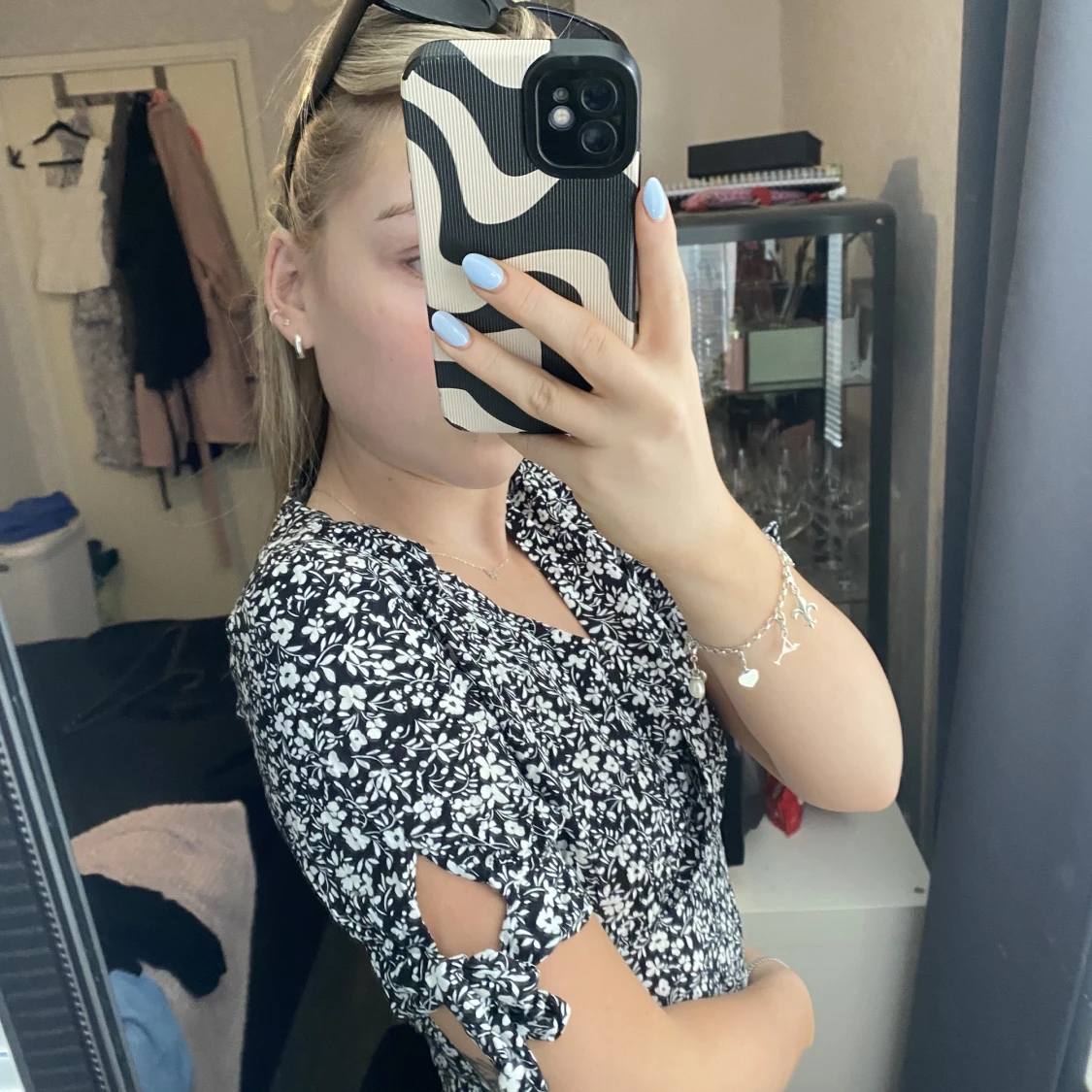 Blommig klänning - 90