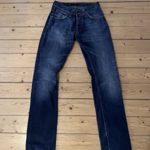 Nudie jeans - Lågmidjade jeans från Nudie!