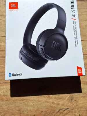 JBL Tune 510BT trådlösa hörlurar - Helt nya JBL trådlösa hörlurar.