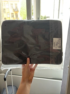 Dator fodral - Svart datorfodral, 15 inches, aldrig använt, inte ens öppnad. Kom privat för mer frågor! 