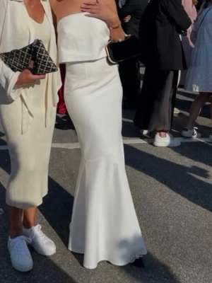 Vit balklänning  - Jag på bilderna!