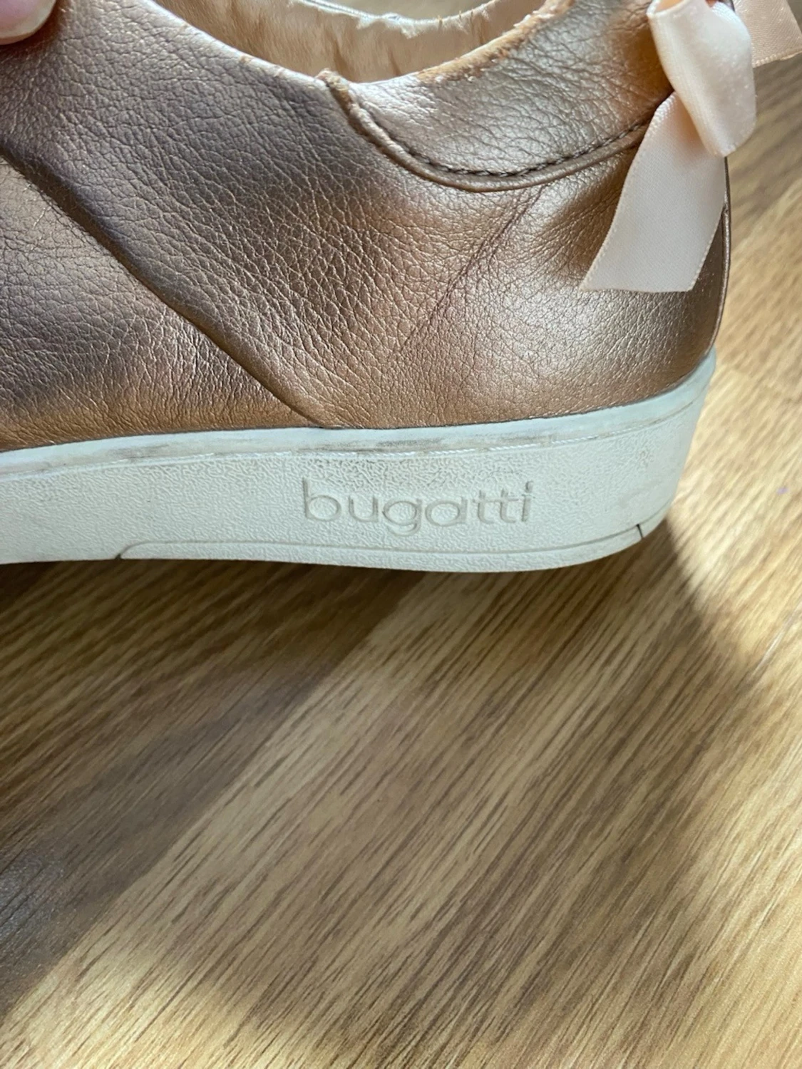 Roséguld,brons bugatti sneakers med beiga snören - 6