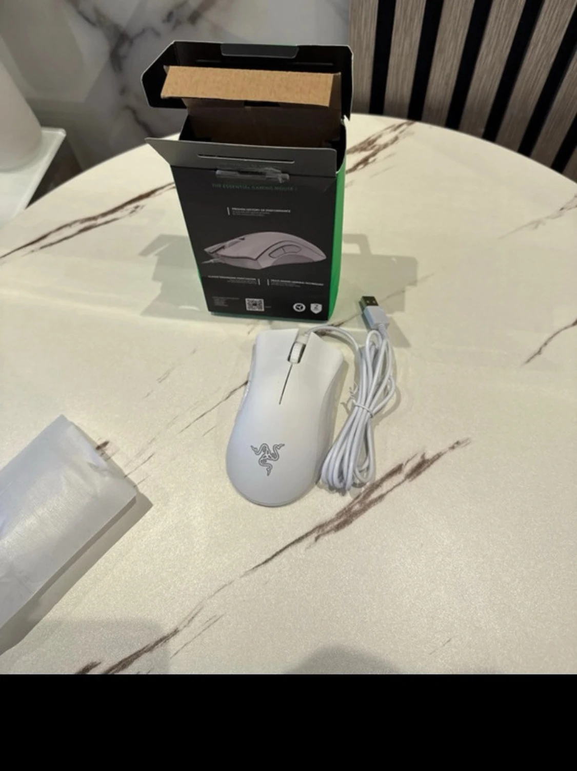 Razer DeathAdder Essential White Edition - 3