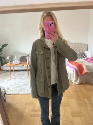 Vårjacka - Vårjacka