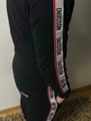 Svart Moschino Dress - Pris kan diskuteras!