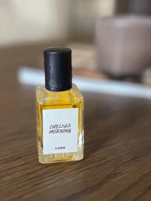 Lush Chelsea Morning parfym - Sparsamt använd, 30ml