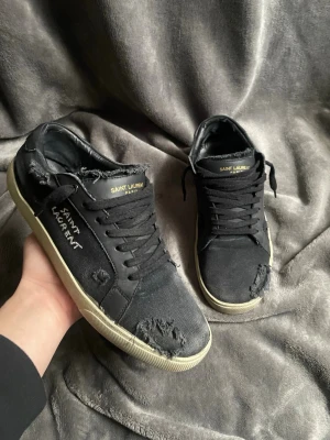 Saint Laurent  - Snygga Saint Laurent skor! ⭐️ Storlek 42, passar 41! Sulan är bara lite sliten, se på bilderna! Priset kan diskuteras! 🤩