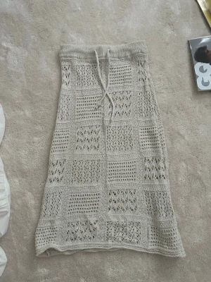 Virkad kjol - En söt kjol som är i nyskick 💞💞