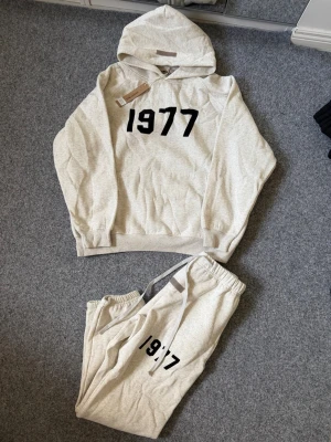 1977 Essentials light gray tracksuit - Size M, true to size. Very comfortable 