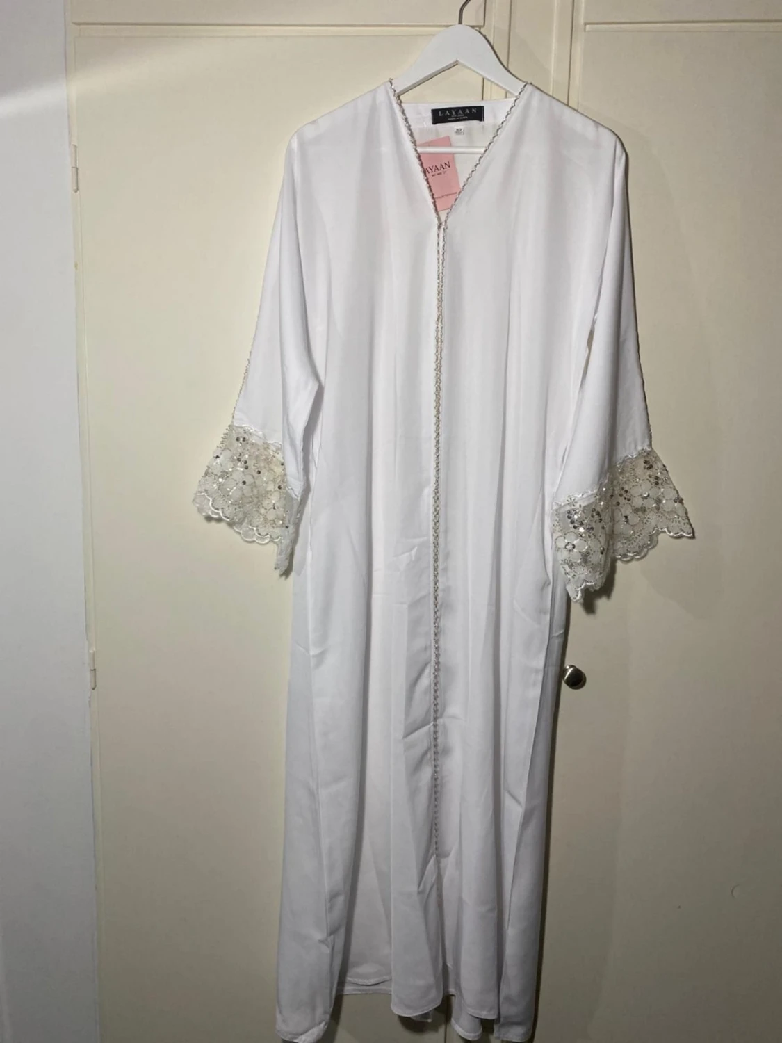 Vit abaya  - 5