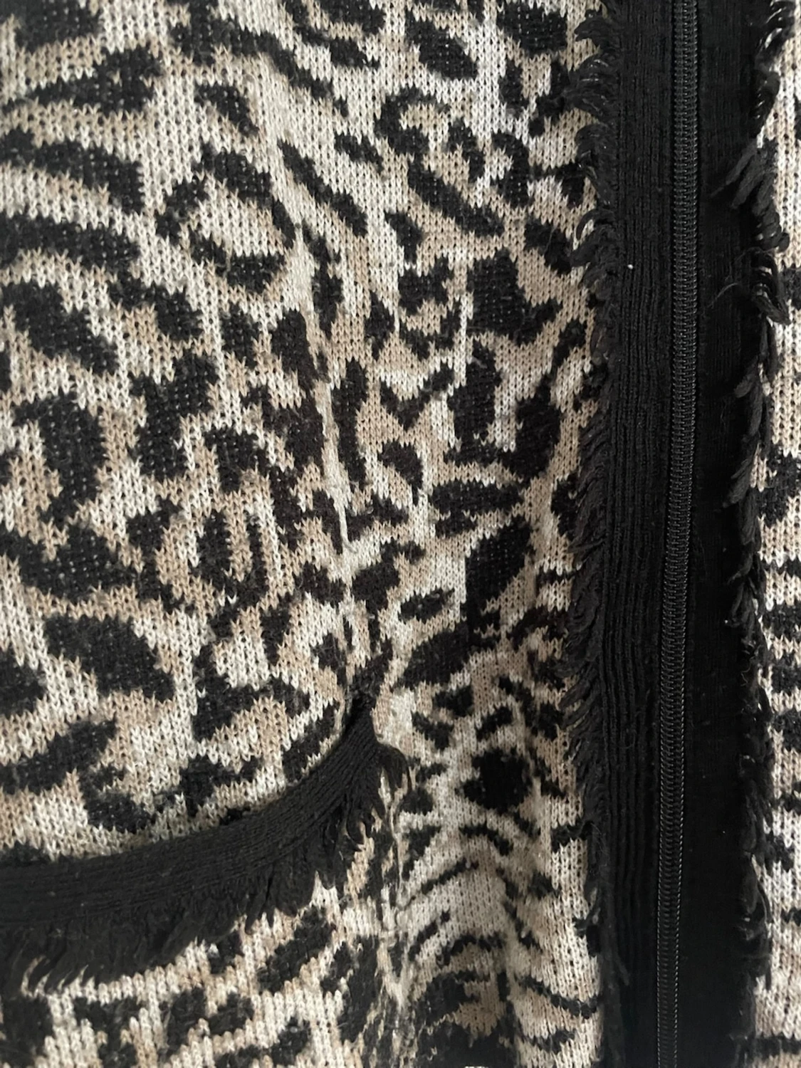 Leopardmönstrad kofta med dragkedja - 1