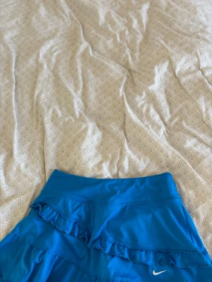 Träningskjol med undershorts nike - Kjol i träningsmaterial