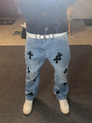 Chrome heart jeans - Sköna chrome heart levi’s 550 jeans, använda en gång.