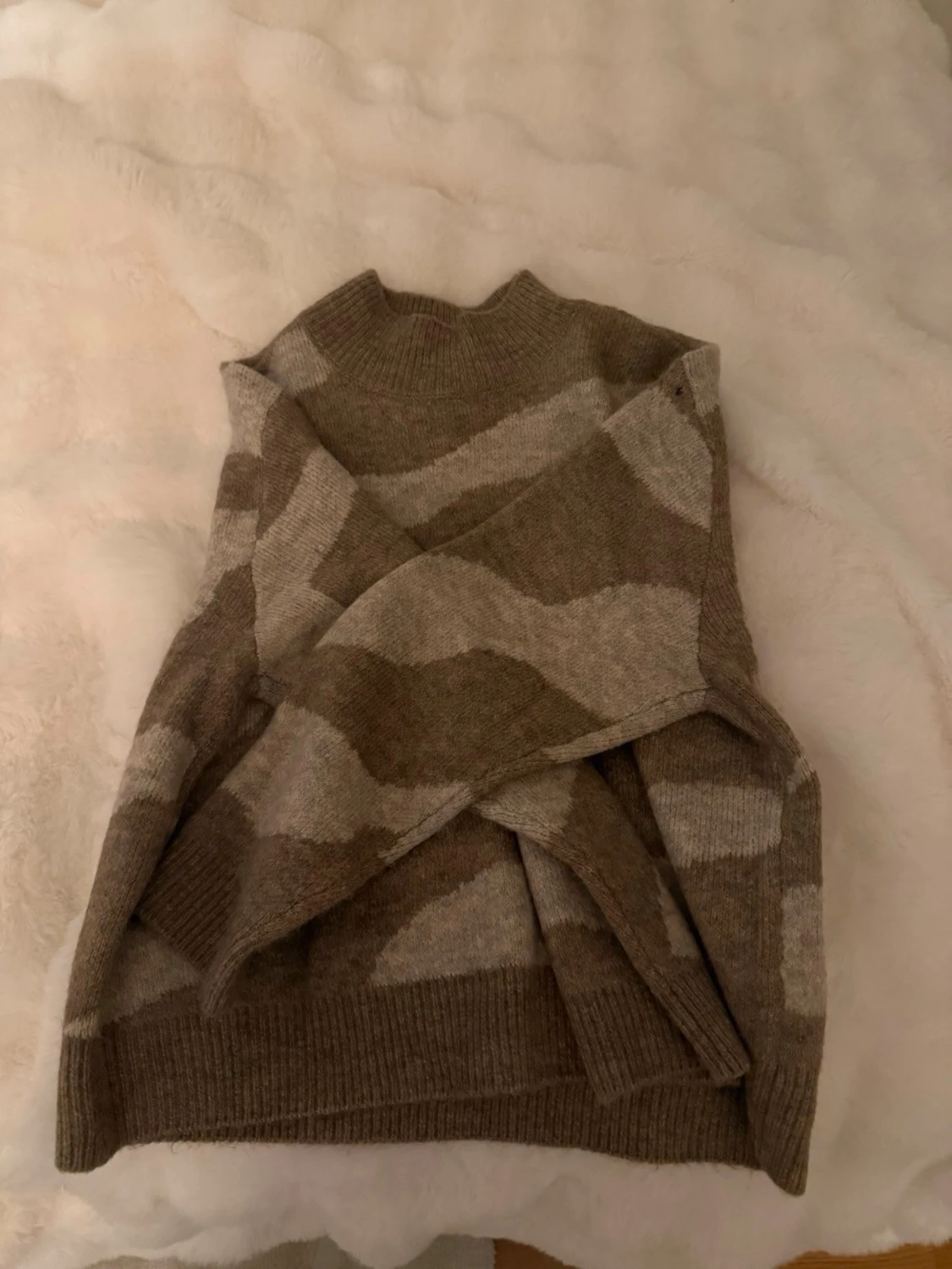 Stickad tröja  - 2