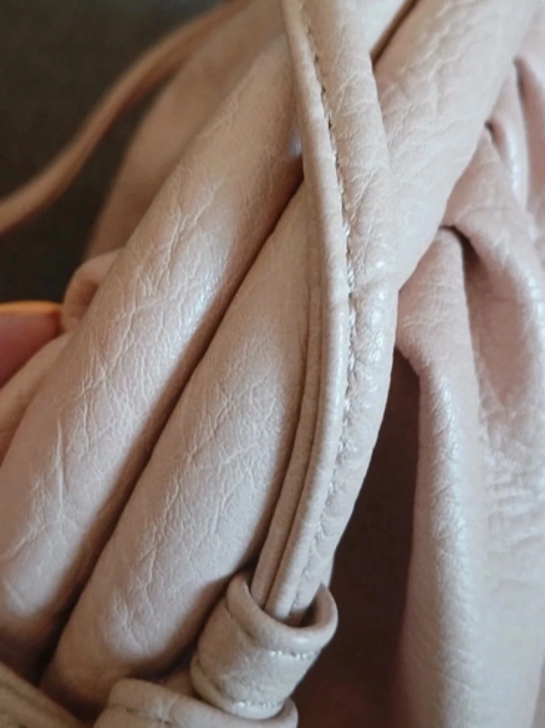 Ljusrosa axelremsväska dumpling - 2