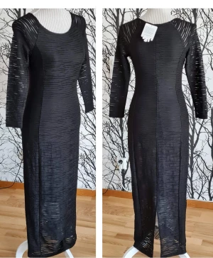 Monki elegant klänning Ny ! Stl XS  - Helt ny med tagsen kvar!  Perfekt till vinterfester !  Monki Stl XS  Fråga gärna ! 🌸