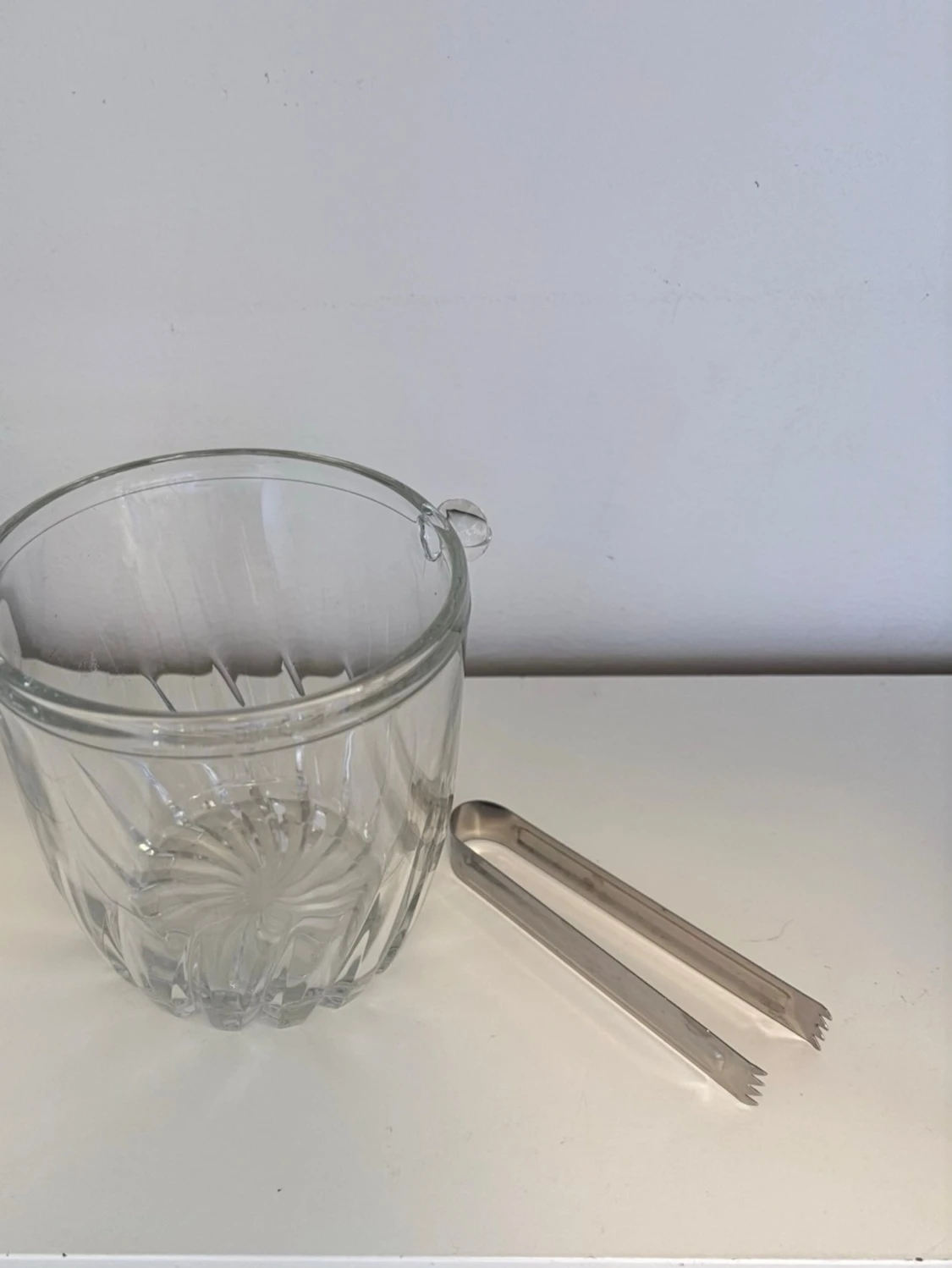 Isbehållare i glas med tång - 1