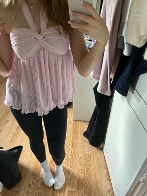 Halterneck topp - Superfin halterneck topp från Gina❣️aldrig använd💗