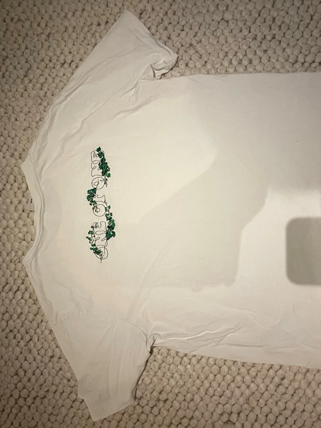 Vit t-shirt från One of One - 2