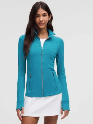 Hawaiian blue define jacket från Lululemon - Define jacket som inte säljes längre i butik eller hemsida. Storlek 0! Silverkedja. Hör av dig om du är intresserad 