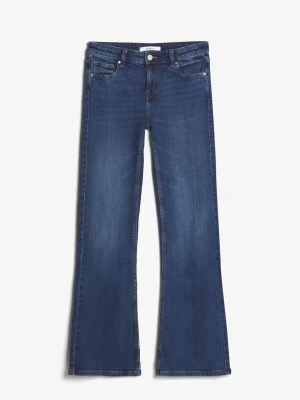 Lågmidjade straight jeans från BIKBOK - Skit söta jeans som tyvärr inte passar mig längre… dom har bara blivit använda ett par få gånger och är därmed i väldigt fin skick. WAIST 24 LÄNGD 32 
