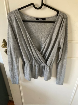 Omlott topp - Jätte fin, knappt använd. Skriv om du undrar något 💗