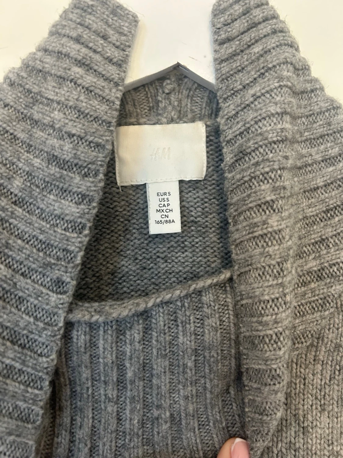 Grå polotröja från H&M - 1