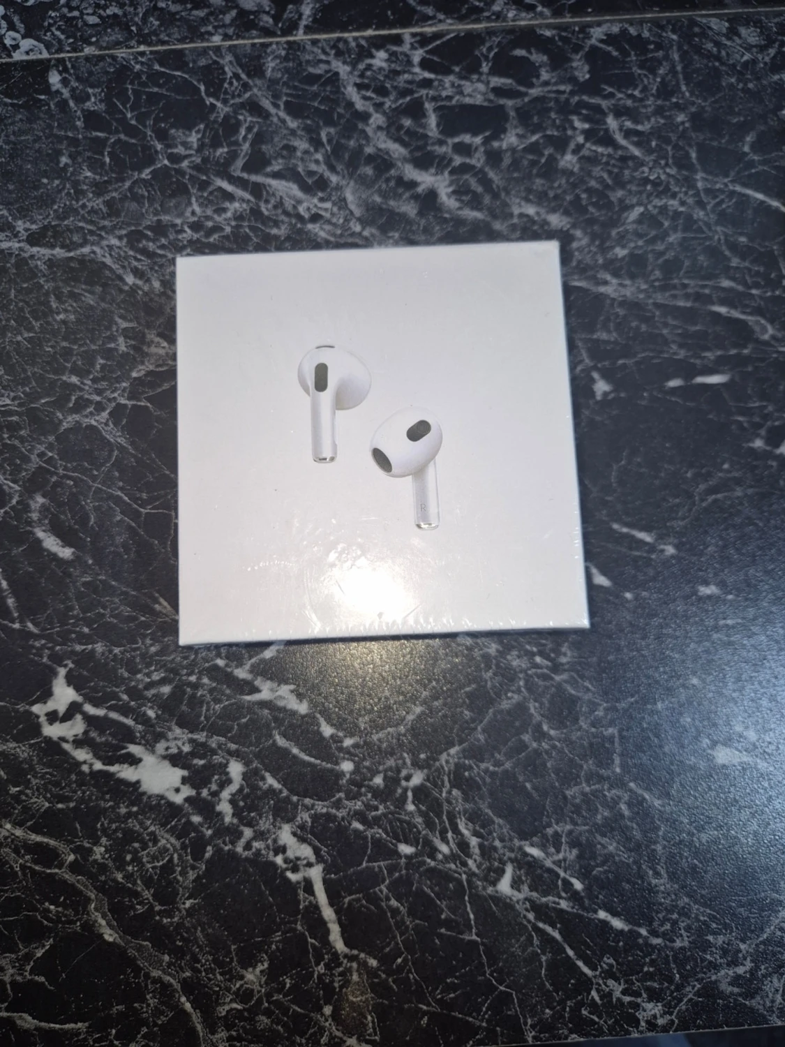 Apple AirPods 3 trådlösa hörlurar