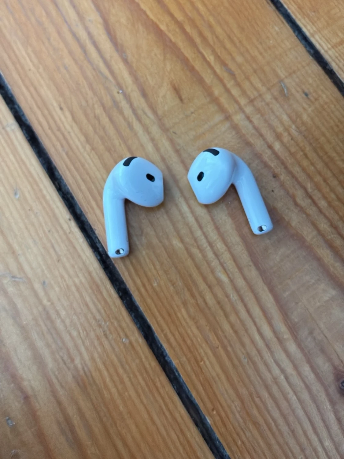 Apple AirPods 4 ANC vita - 4