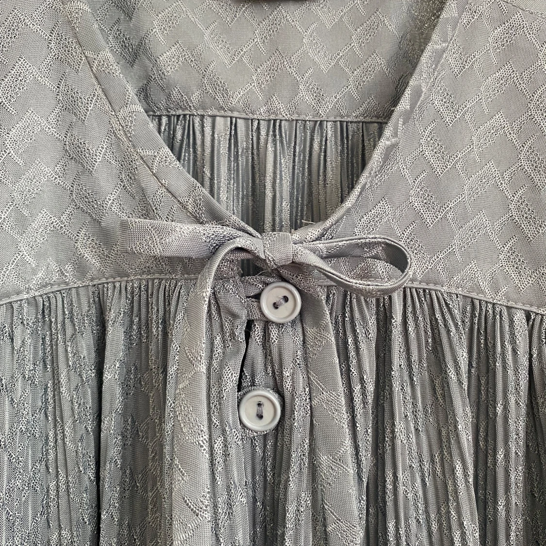 Blå blus med mönster - 1