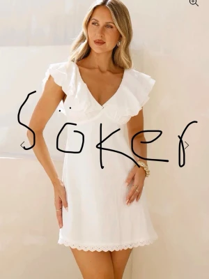 SÖKER!! Hello Molly klänning  - Söker denna klänning från Hello Molly