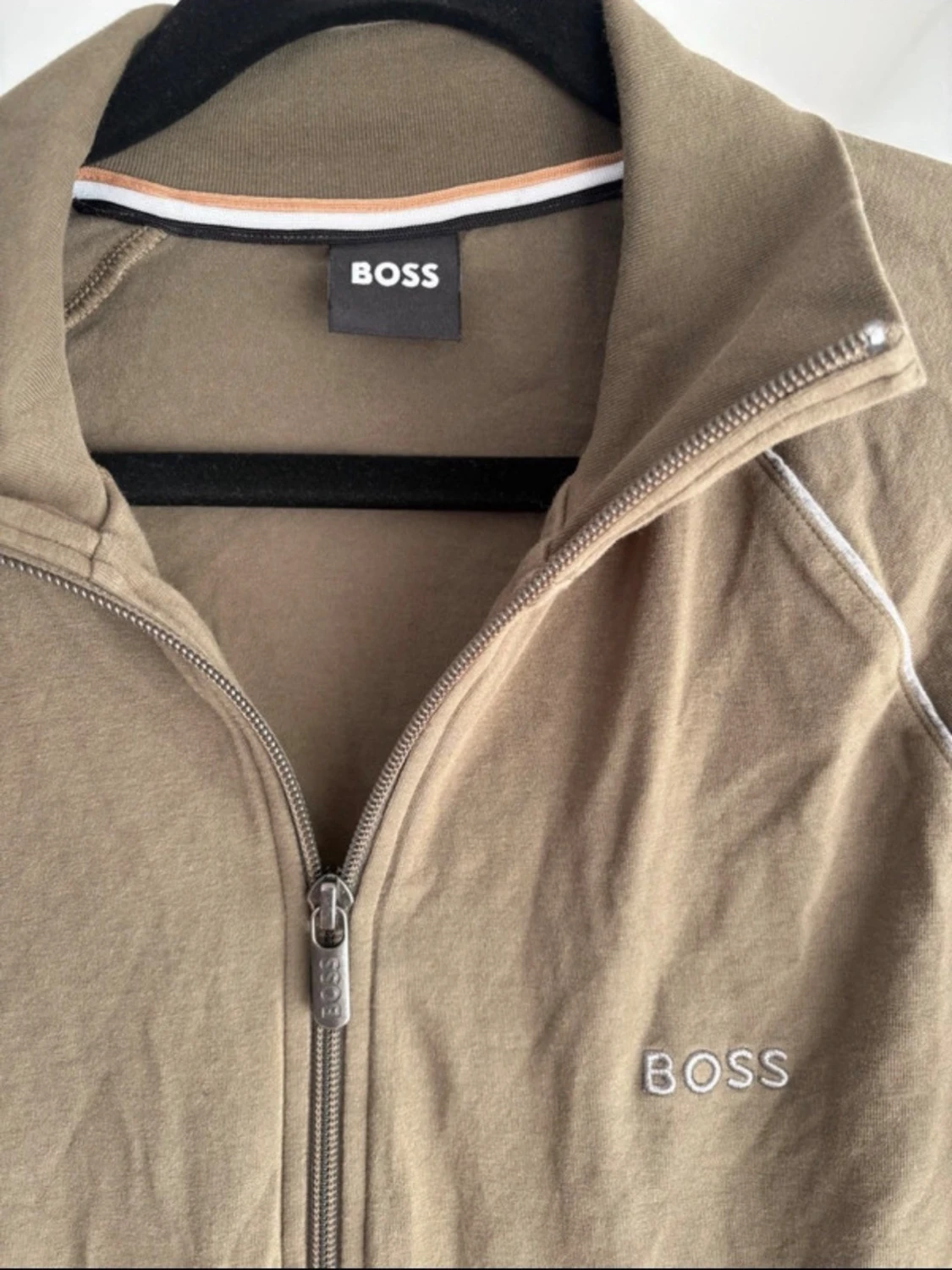 Beige zip-hoodie från BOSS - 1