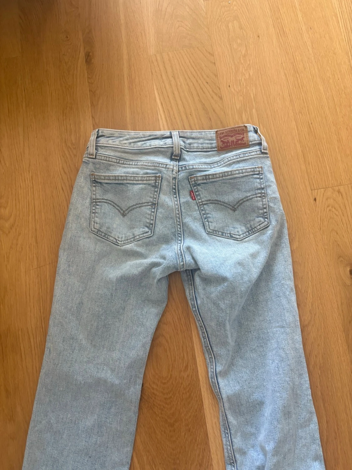 Ljusblå Levi's jeans med raka ben - 2