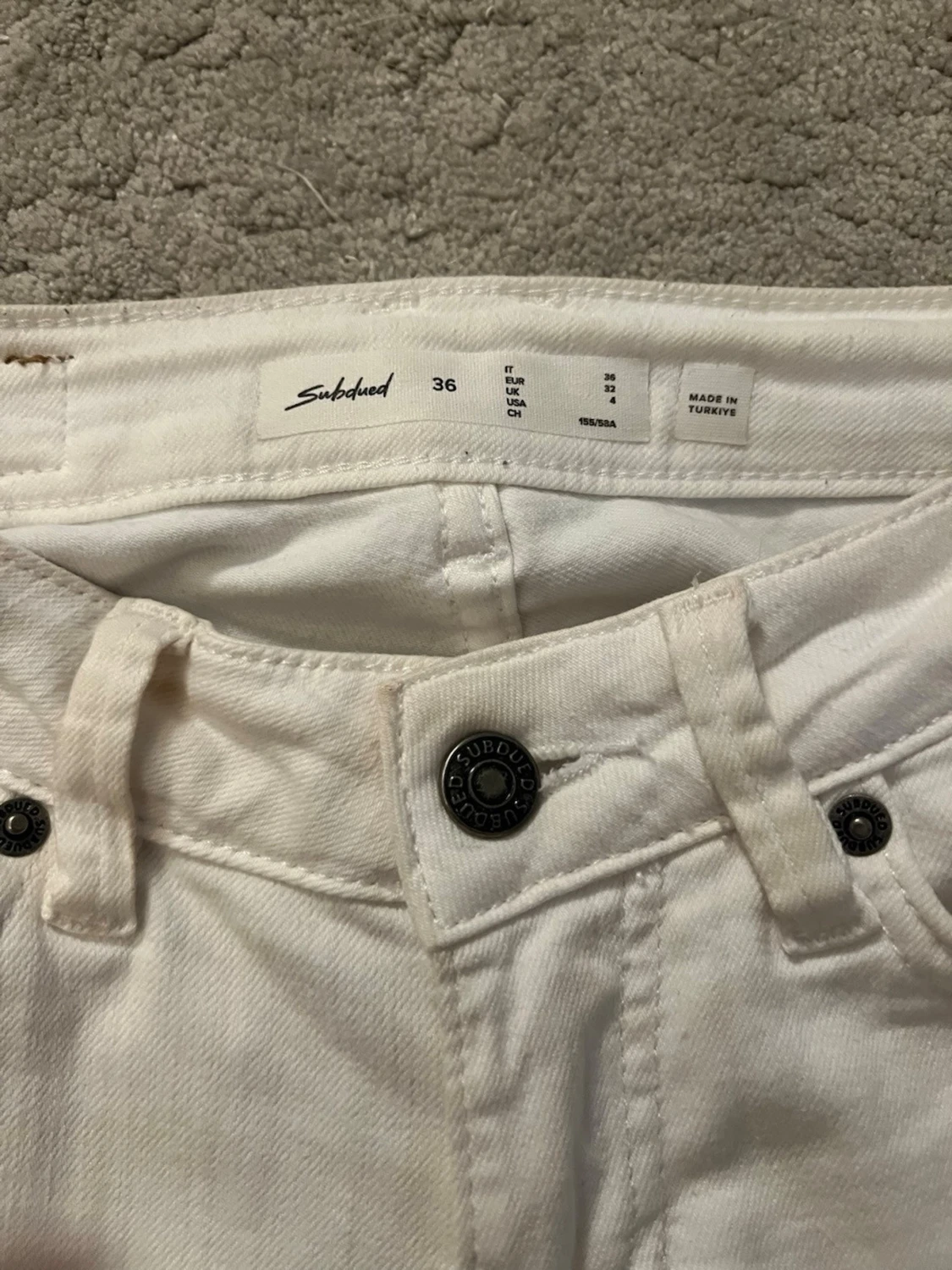 Vita bootcut jeans från Subdued - 1