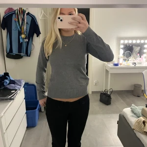 Grå tröja  - Superfin grå tröja💕
