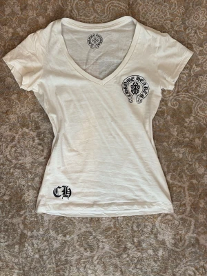 Chrome Hearts Tshirt - Tajt womens chromehearts tshirt. Passar XS-S