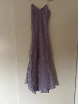 Ljuslila balklänning - Vackar ljuslila balklänning fin till sommaren! 💗