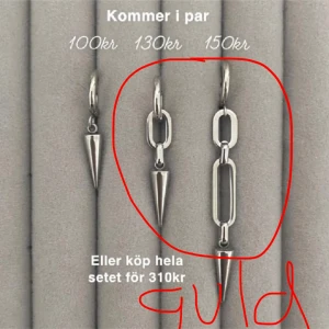 Guldörhängen med kedjedetalj - En av varje 