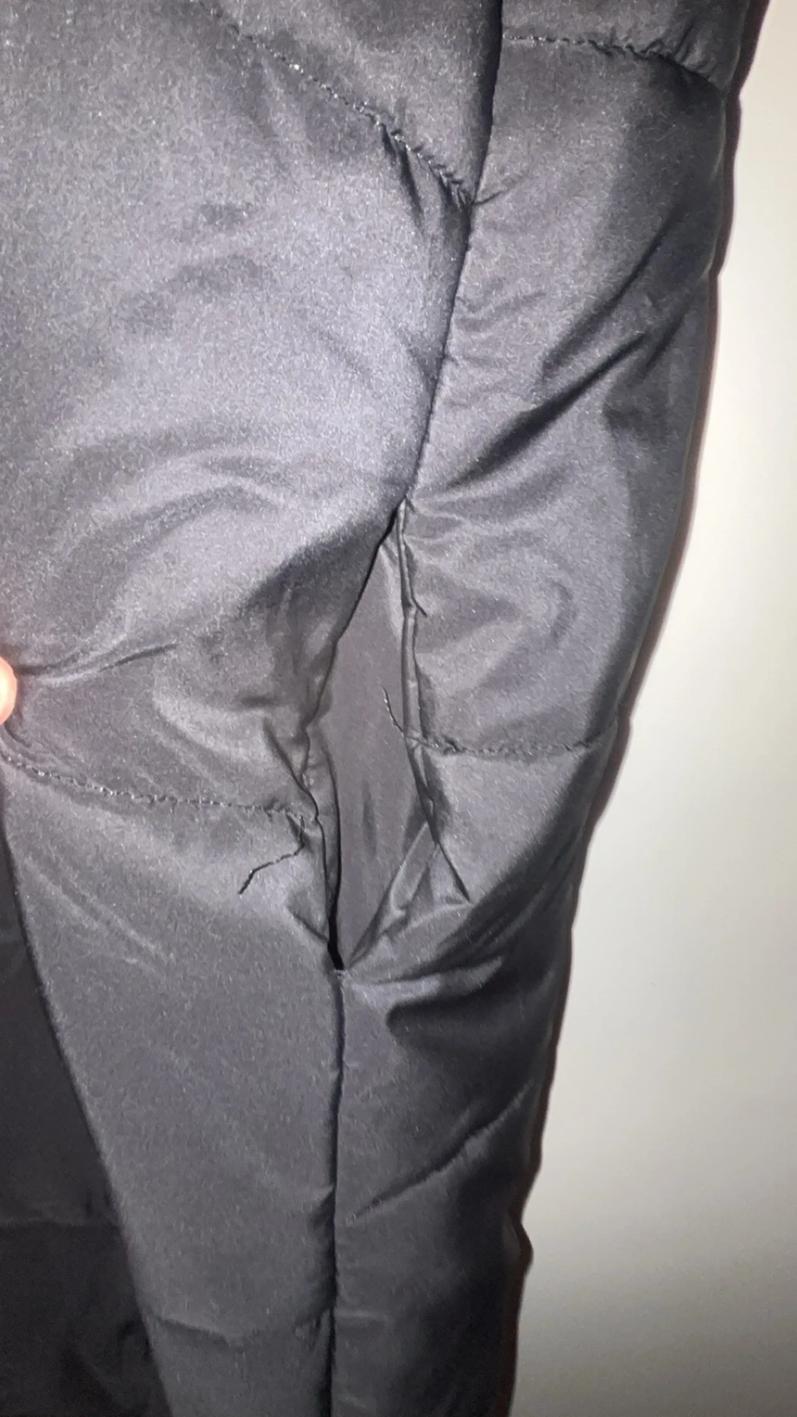 Svart lång dunjacka med huva - 5