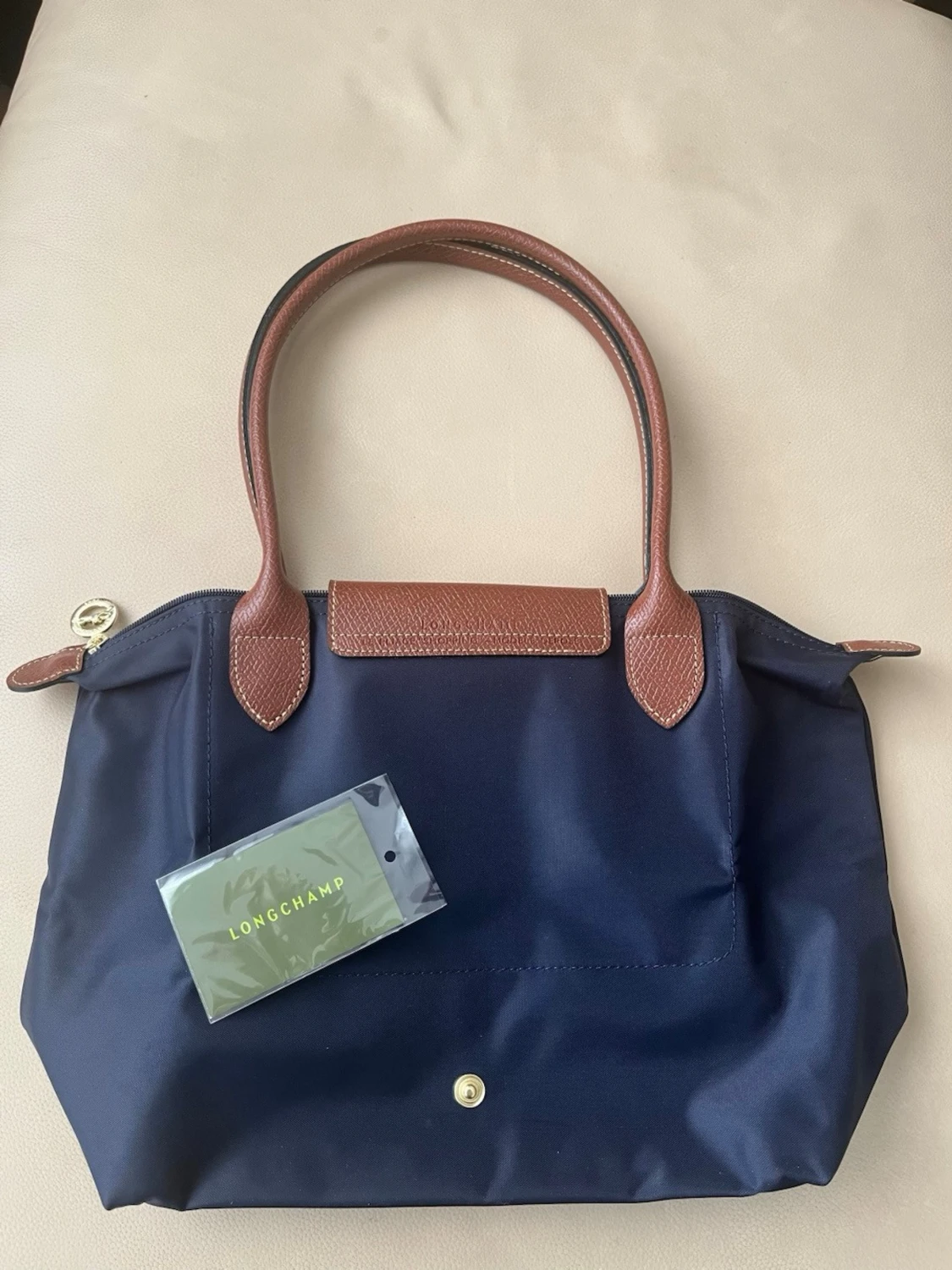 Marinblå  handväska från Longchamp - 2